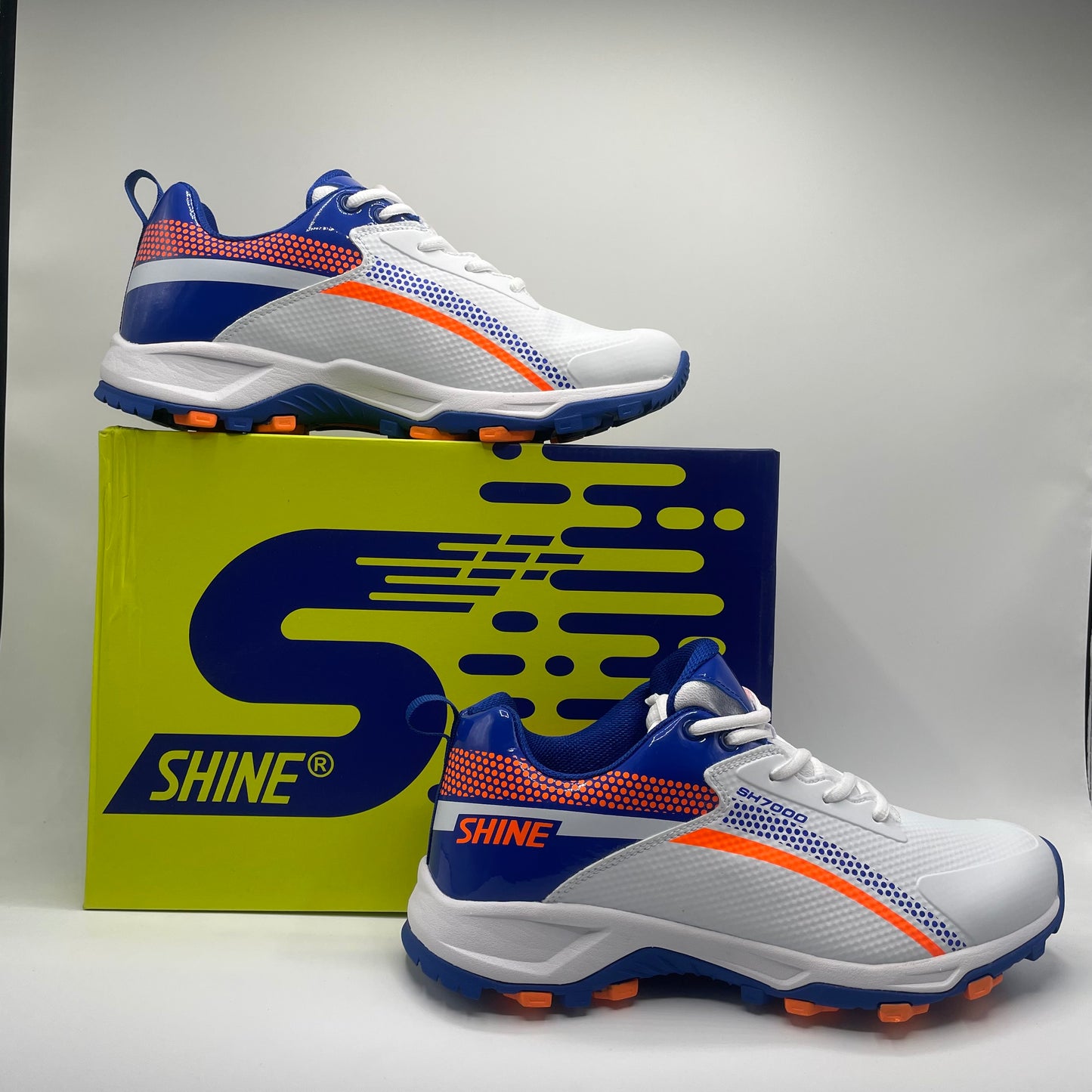 Shine Cricket shoes - cricket grippers -cricket shoes